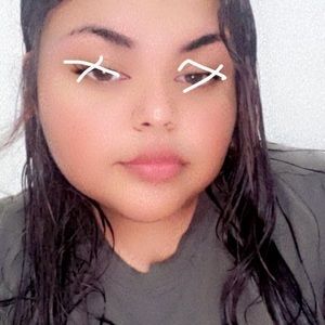 Meet your Posher, Clarissa